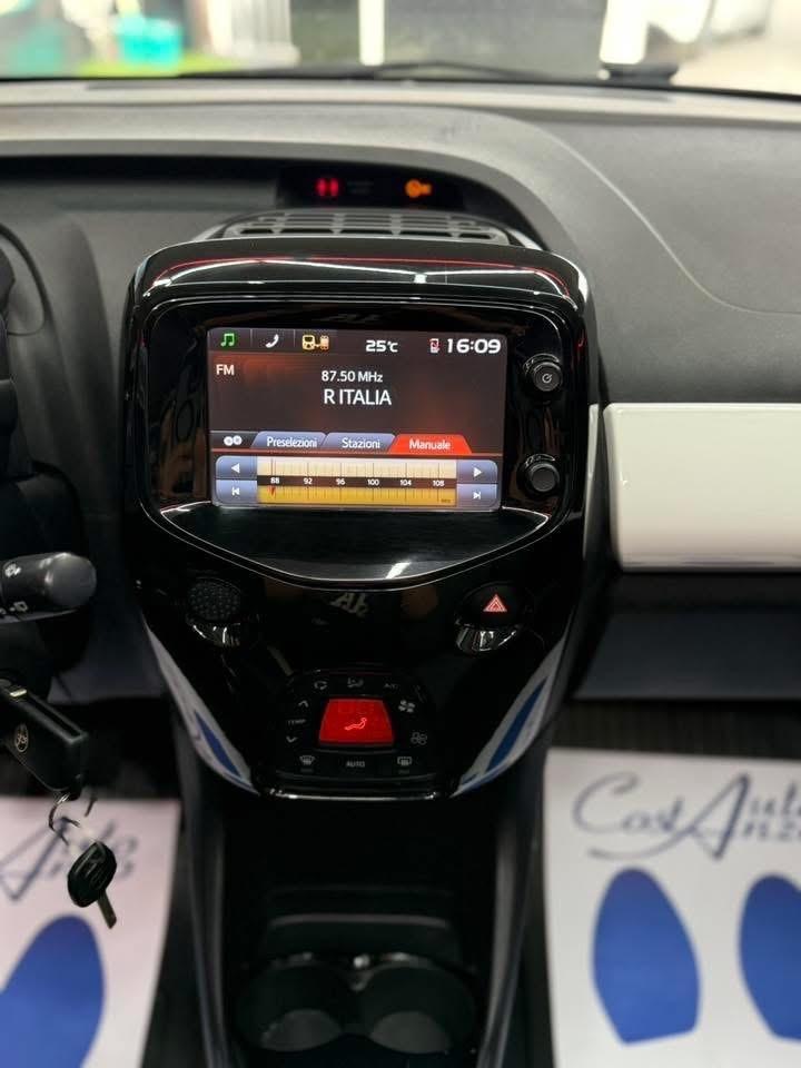 Toyota Aygo 1.0 Benzina CABRIO x-wave 2015