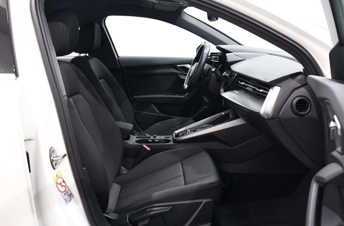 Audi A3 SPB 30 TDI S-tronic Sport Navi/Led