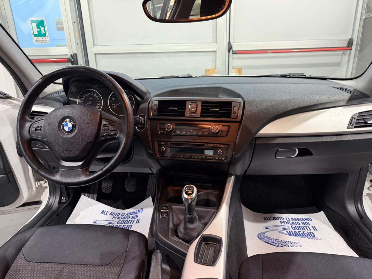 Bmw 116 116d 5p. Urban