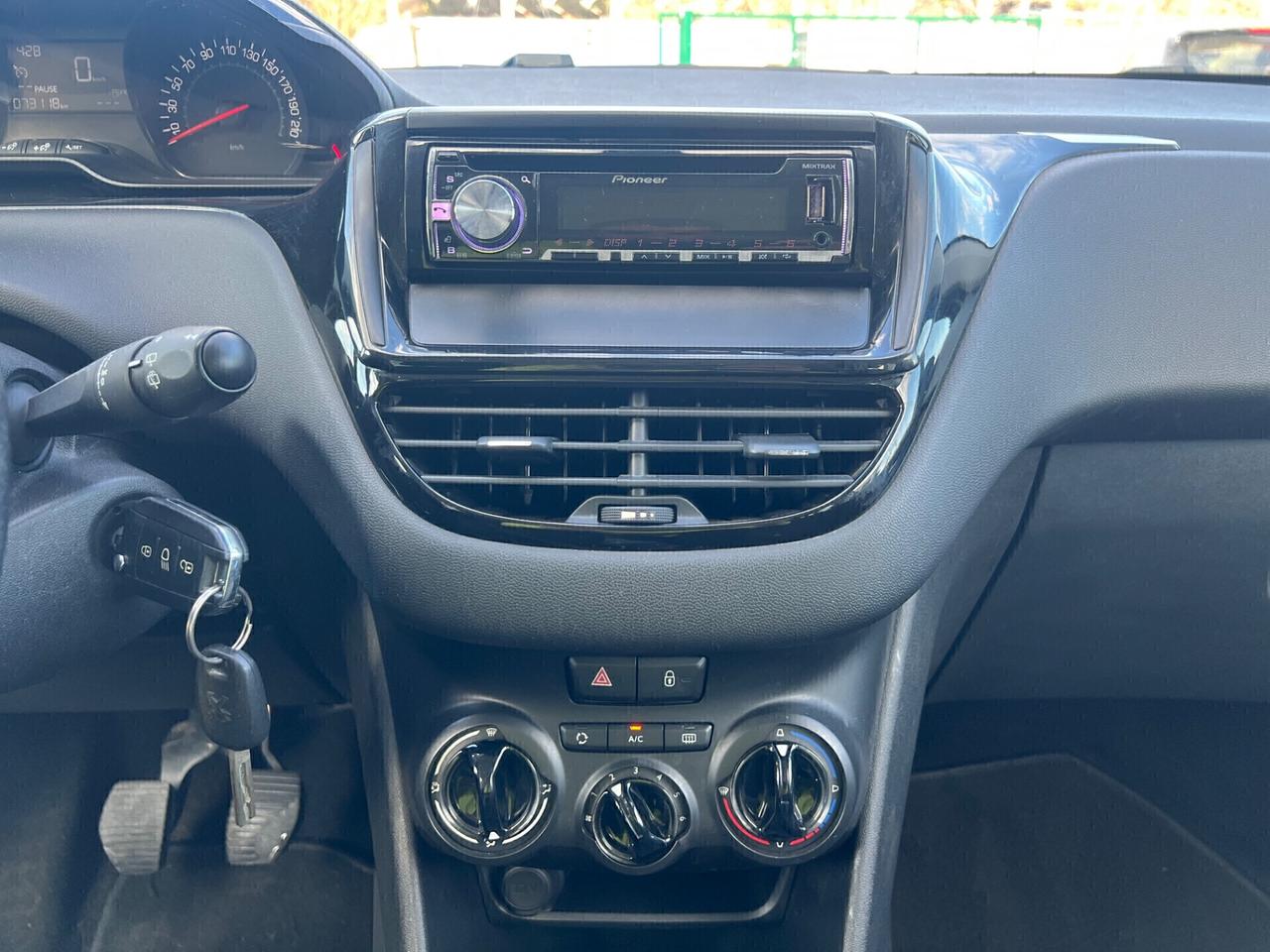Peugeot 208 1.0 “ 70 Mila Km CERTIFICATI “