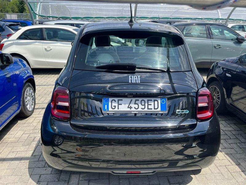 FIAT 500 500e 3+1 42 kWh La Prima