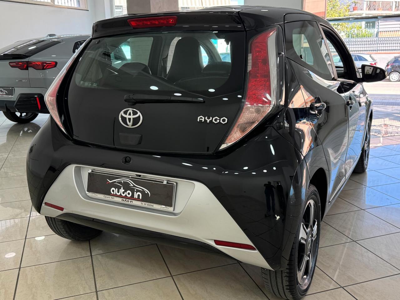 Toyota Aygo 1.0 VVT-i 69 CV 5 porte x-clusiv