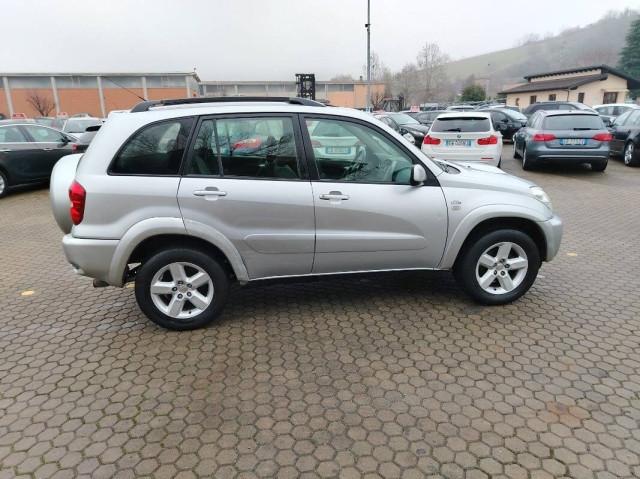 Toyota Rav4 2.0 d-4d 16v Sol 5p FL