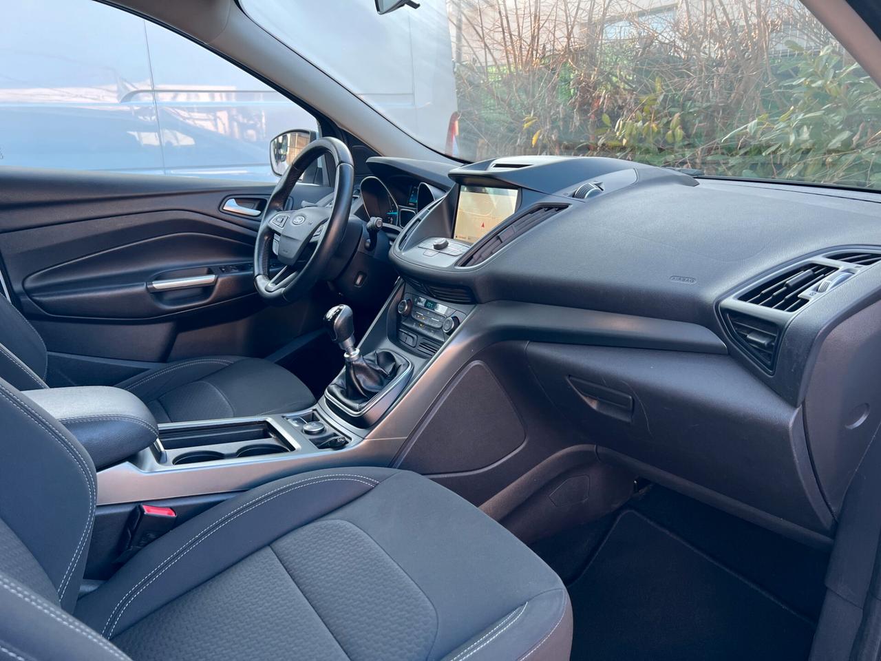 Ford Kuga 1.5 TDCI 120 CV S&S 2WD Business