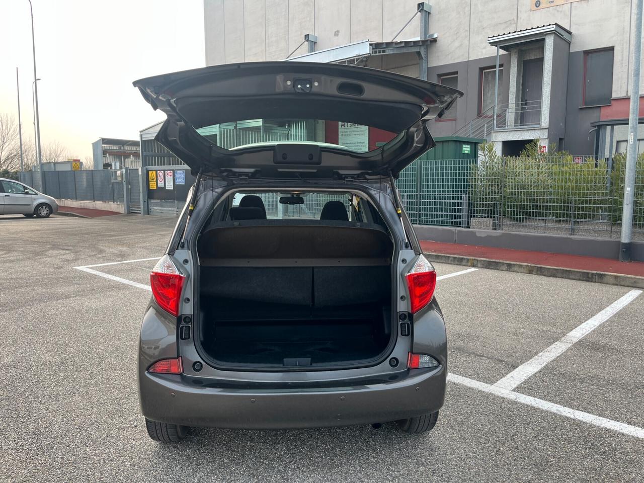 Toyota Verso-S 1.3 MT Active KM CERTIFIFCATI UNICO PROPRIETARIO*TETTO PANORAMICO*