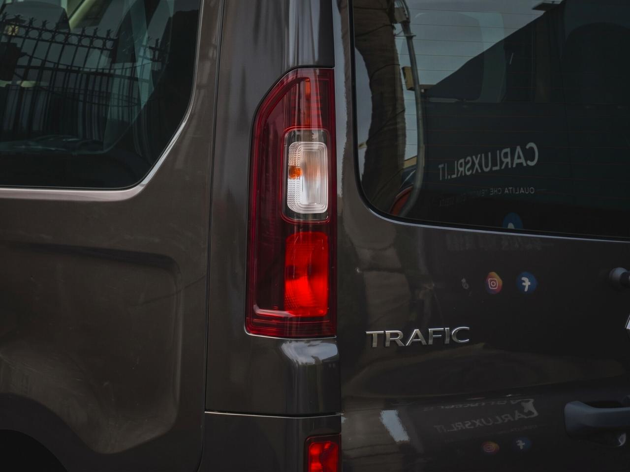 Renault Trafic 2.0 BluedCi 150CV Zen 8 POSTI
