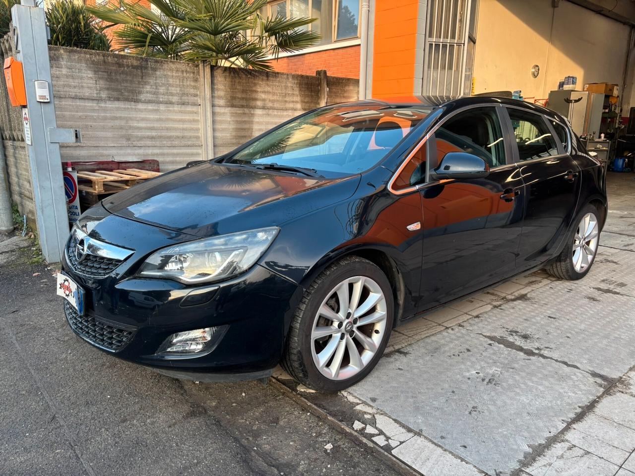 Opel Astra 1.4 Turbo 140CV 5 porte Cosmo GPL