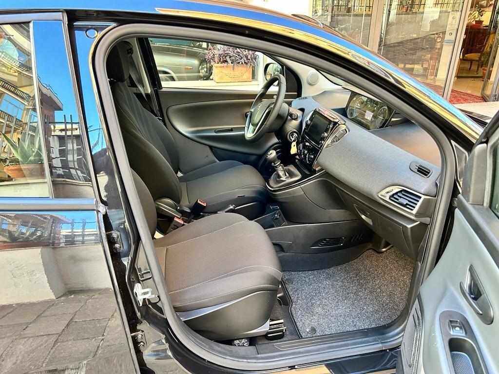 LANCIA Ypsilon 1.0 FireFly 5 porte S&S Hybrid Gold