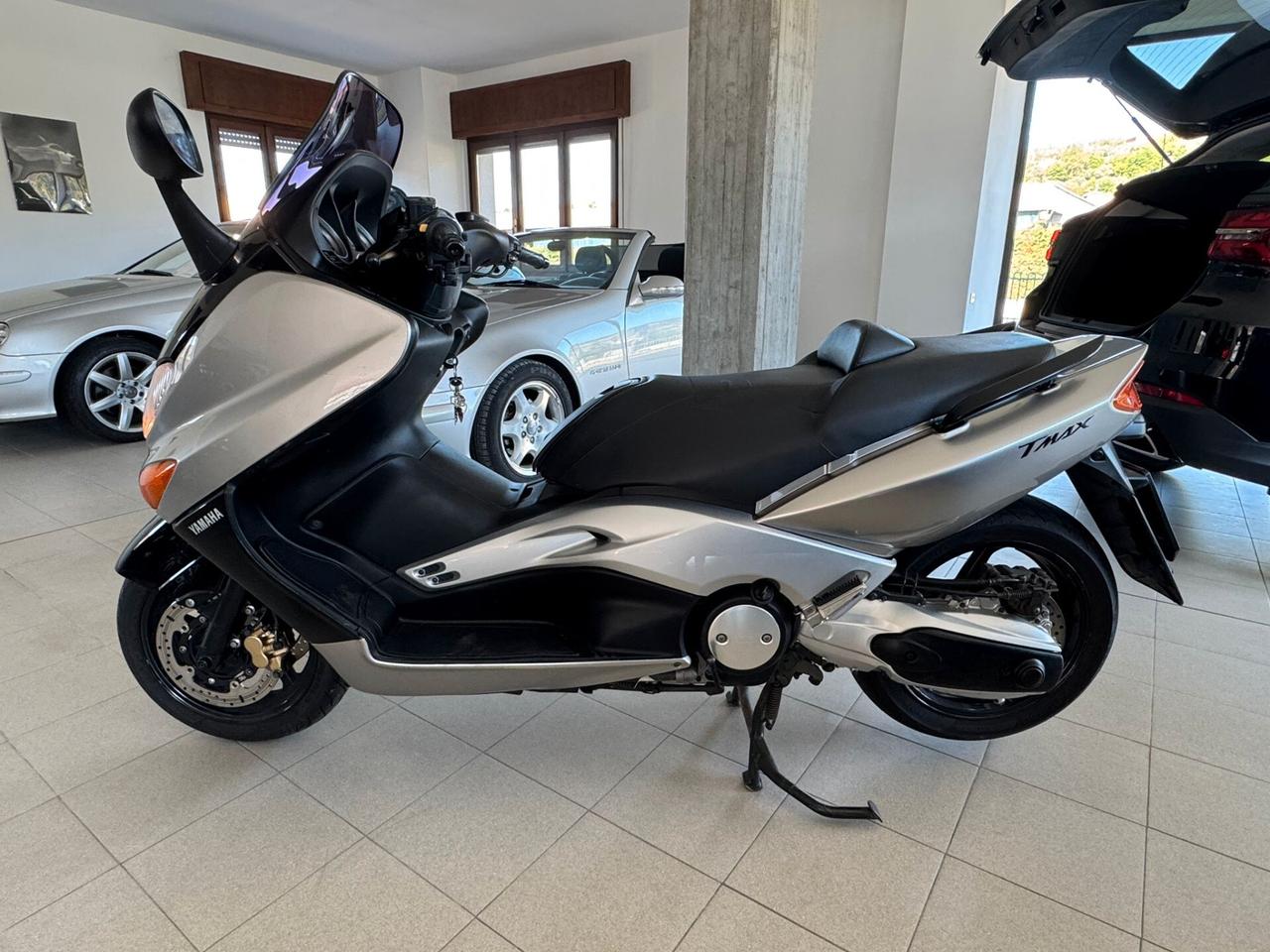 YAMAHA T-MAX 500