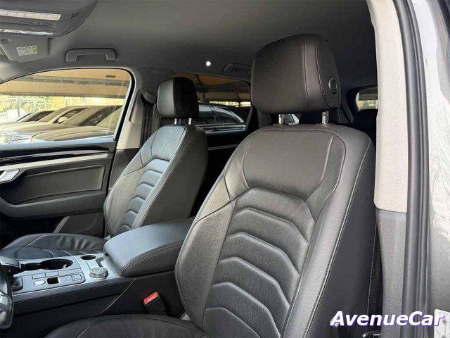 VOLKSWAGEN Touareg 3.0 tdi Black Style tiptronic TELECAMERA CARPLAY