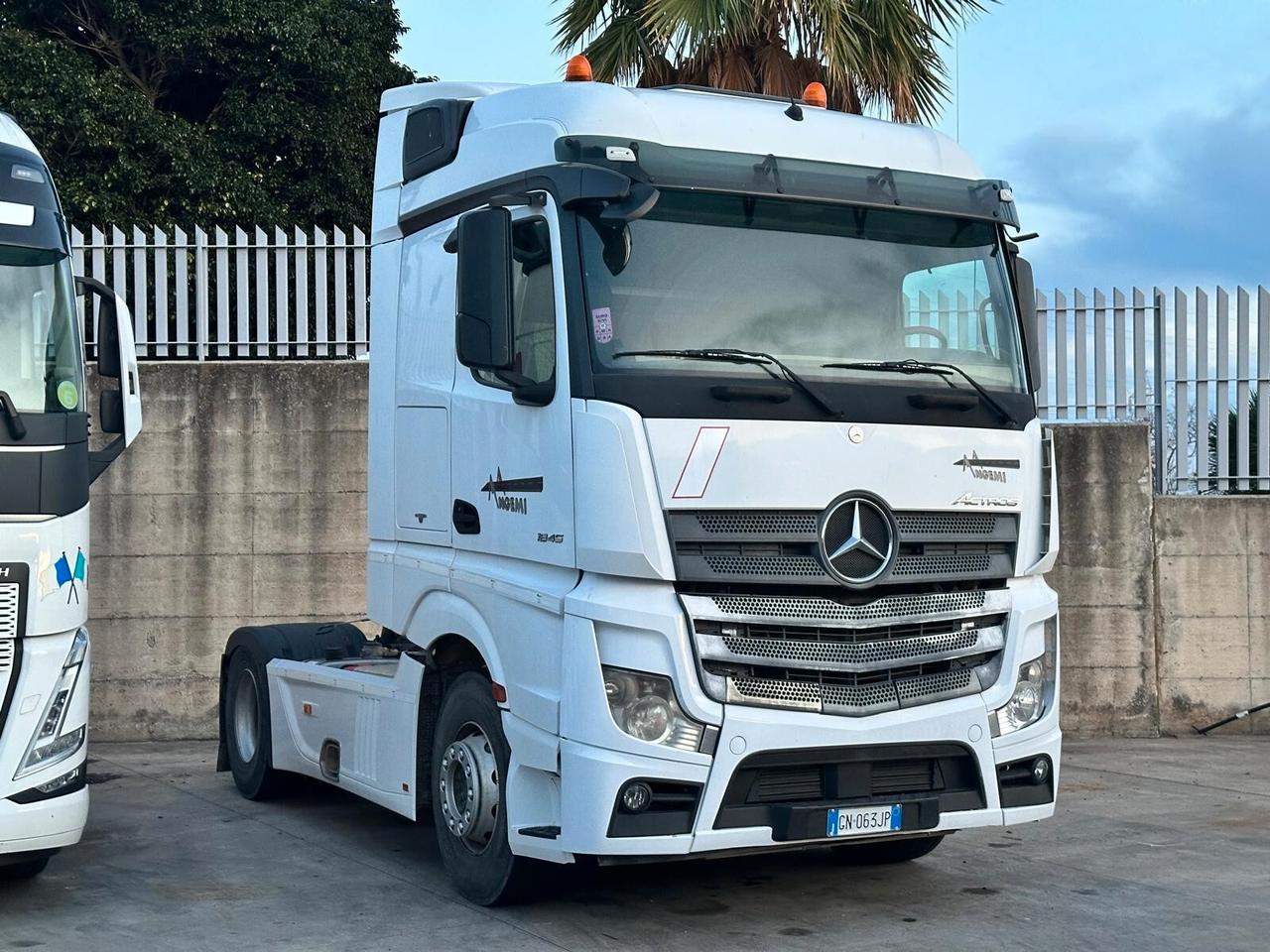 Mercedes Actros 1845 ADR Impianto Idraulico Balestrato Anteriore