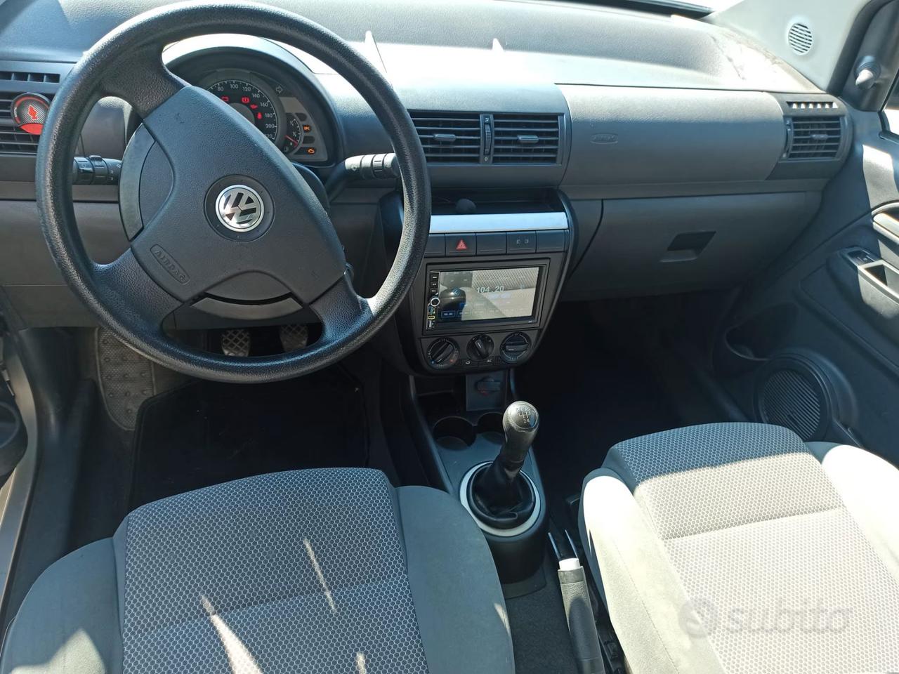 VOLKSWAGEN FOX