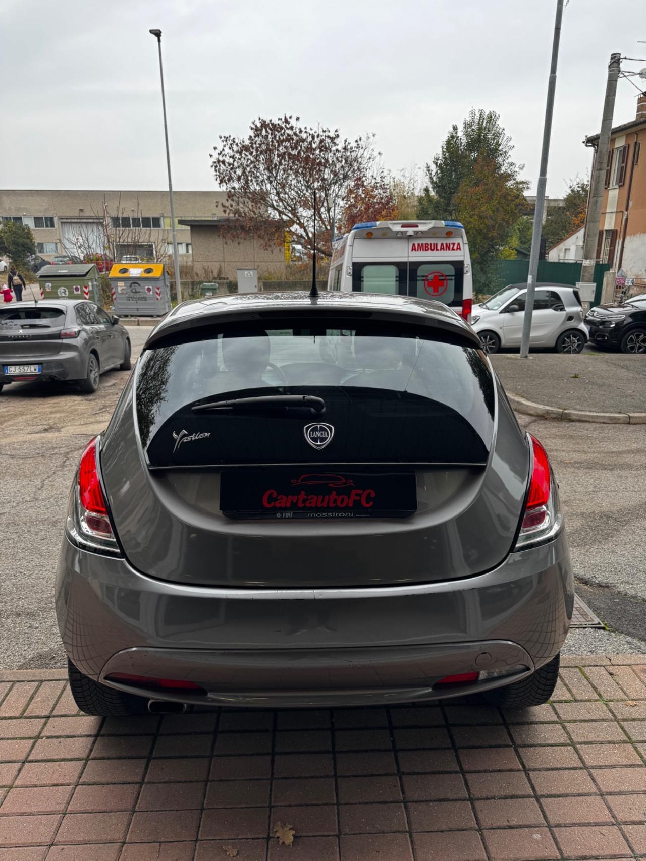 Lancia Ypsilon 1.2 69 CV 5 porte