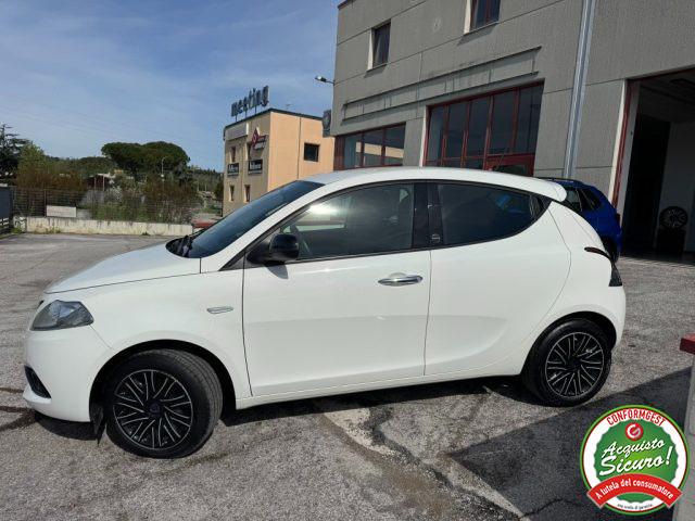 LANCIA Ypsilon 1.0 FireFly 5 porte S&S Hybrid Ecochic Gold