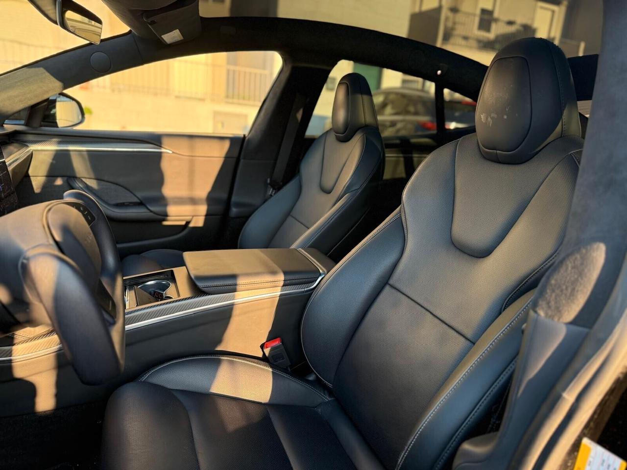 Tesla Model S 1020 cavalli Plaid