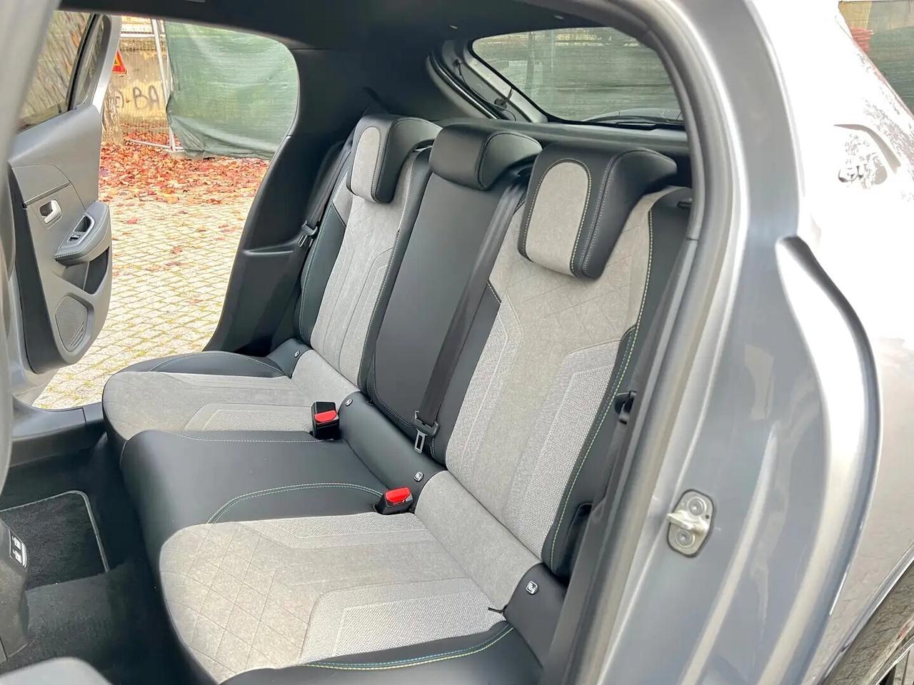 Peugeot 208 BlueHDi 100 Stop&Start 5 porte GT Pack