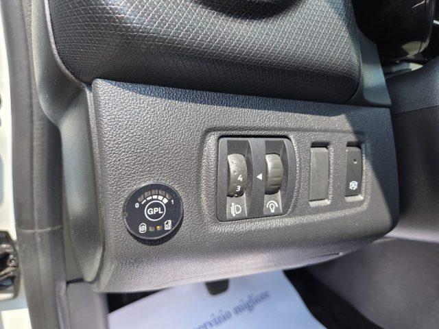 RENAULT Clio N1 TCe 12V 90 CV GPL 5 porte 4 Business autocarro
