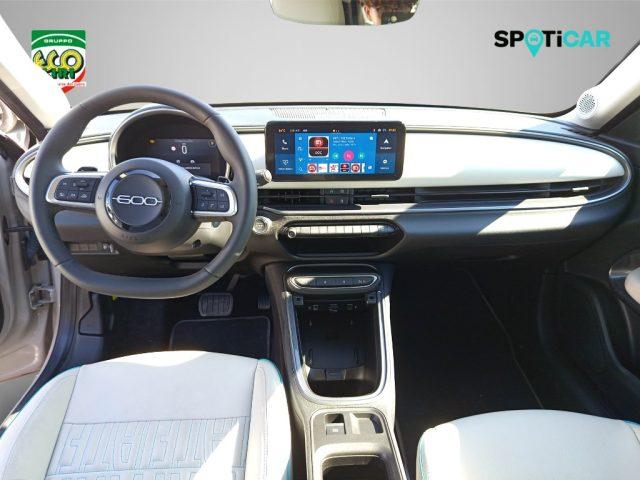 FIAT 600 Hybrid 110 CV DCT MHEV La Prima