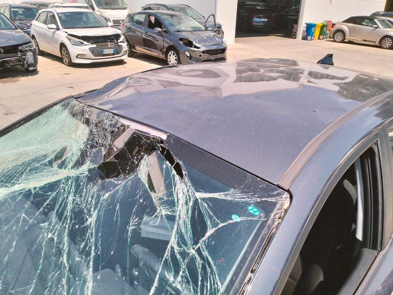 Hyundai i20 1.2 MPI - SINISTRATA -