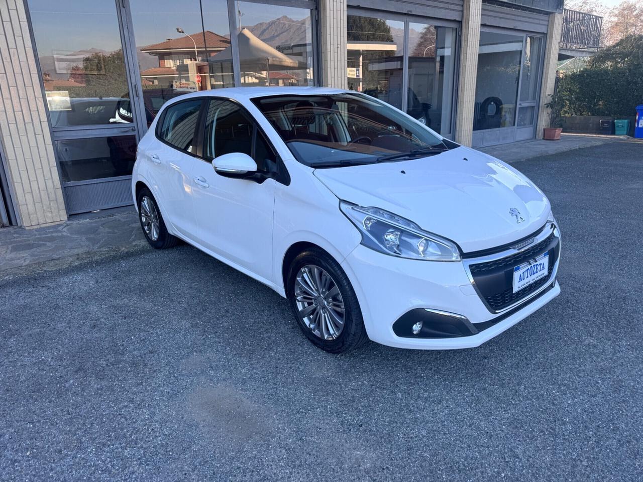 Peugeot 208 1.2 Allure 5 porte