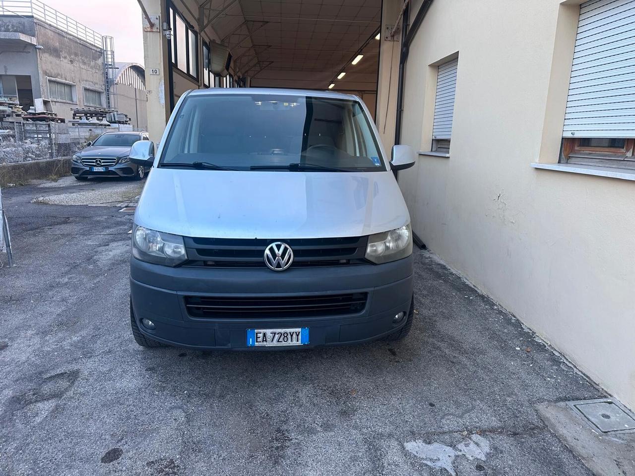 Volkswagen Multivan 2.0 TDI 140CV 9 Posti - Permute