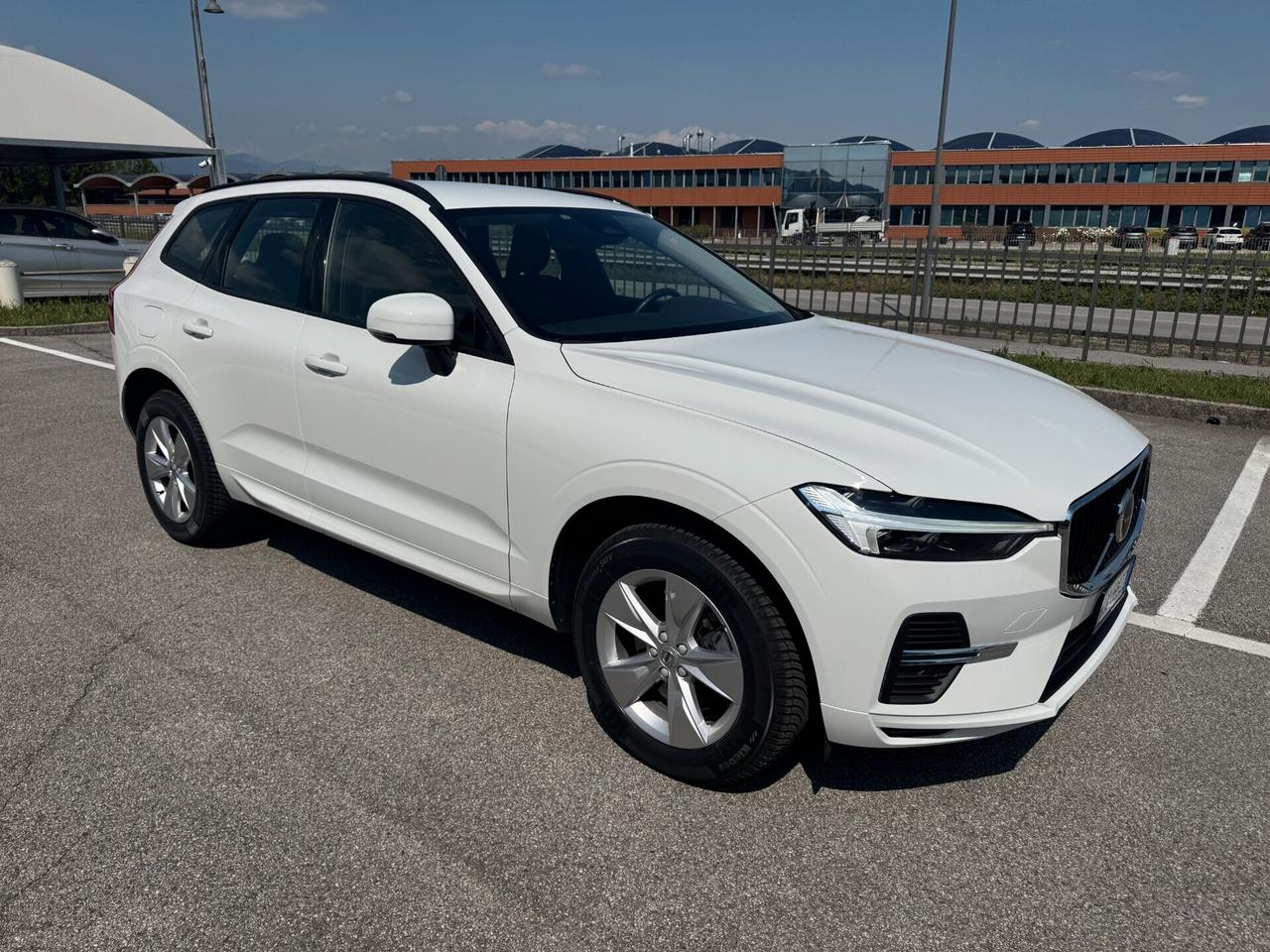 Volvo XC60 B4 AWD (Diesel/Hybrid) Business