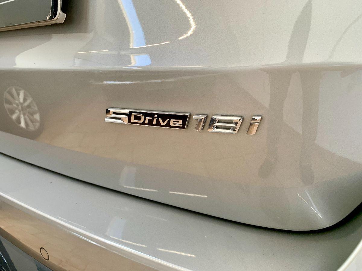 BMW - X1 - sDrive18i xLine