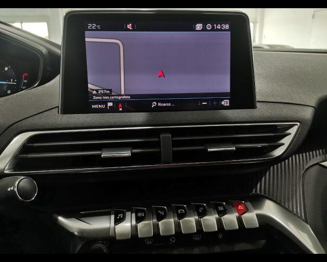 PEUGEOT 5008 BlueHDi 120 S&S EAT6 Business