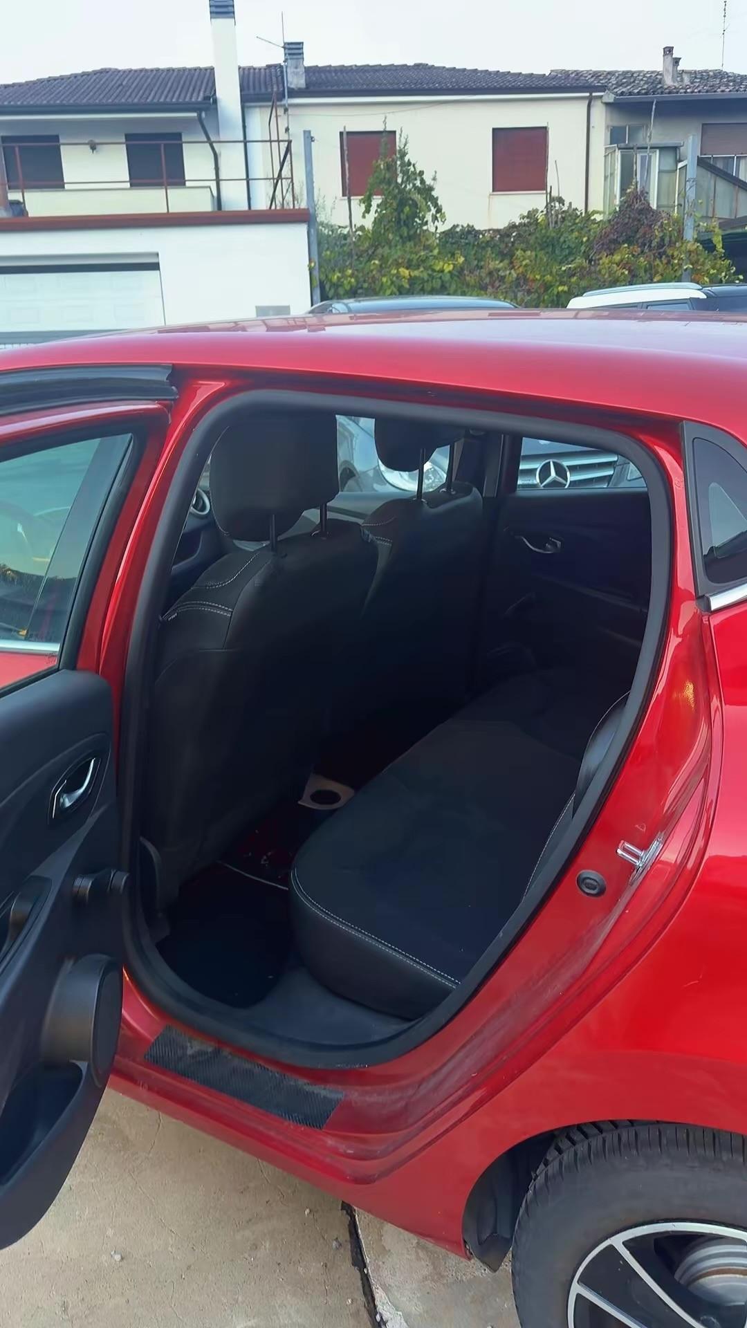 Renault Clio TCe 12V 90CV Start&Stop 5 porte Energy Intens
