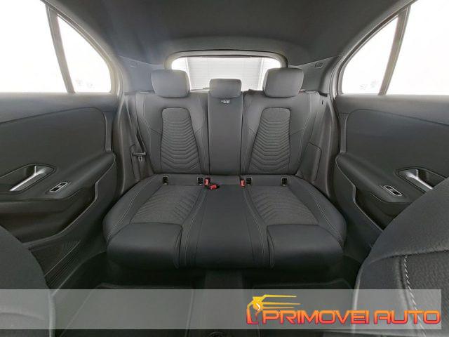MERCEDES-BENZ A 180 d Business