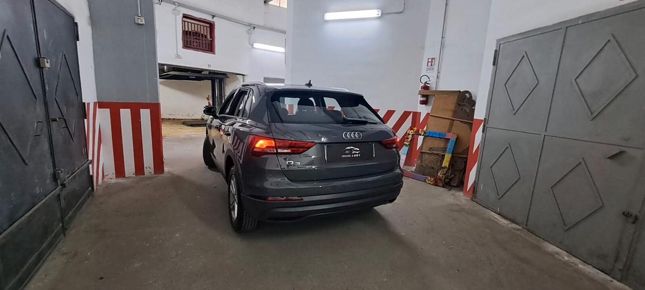 Audi Q3 35 TDI S tronic Business Advanced