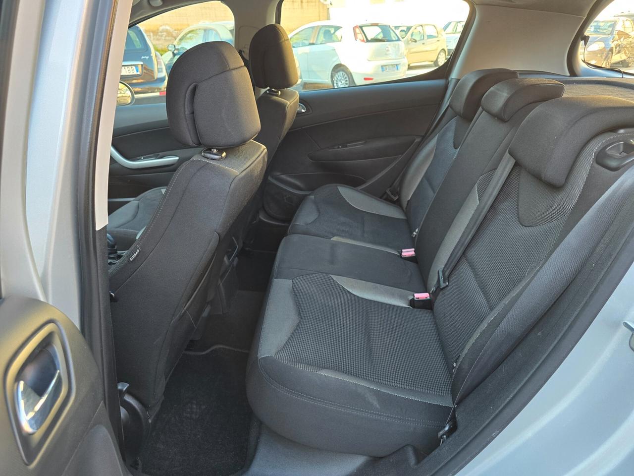Peugeot 308 1.6 HDi 90CV 5p. Full opt nuova 2009
