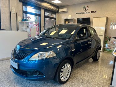 Lancia Ypsilon 1.0 FireFly 5 porte S&S Hybrid Gold