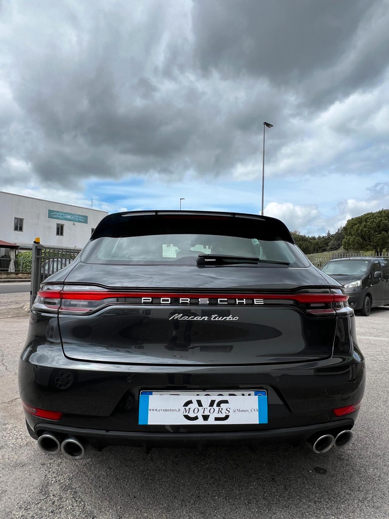 Porsche Macan TURBO IVA ESPOSTA