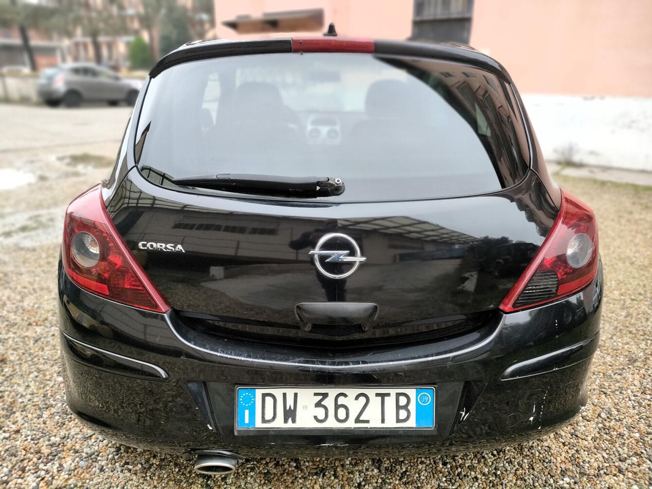 Opel Corsa 1.2 3 porte Sport