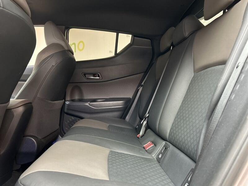 Toyota C-HR 2.0h Lounge e-cvt