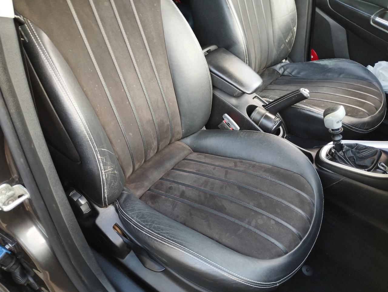 Lancia Delta 1.6 MJT DPF Argento