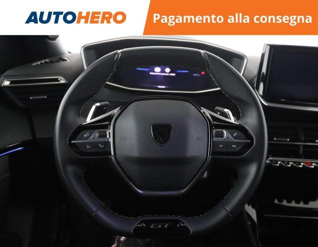 PEUGEOT 2008 Hybrid 136 e-DCS6 GT