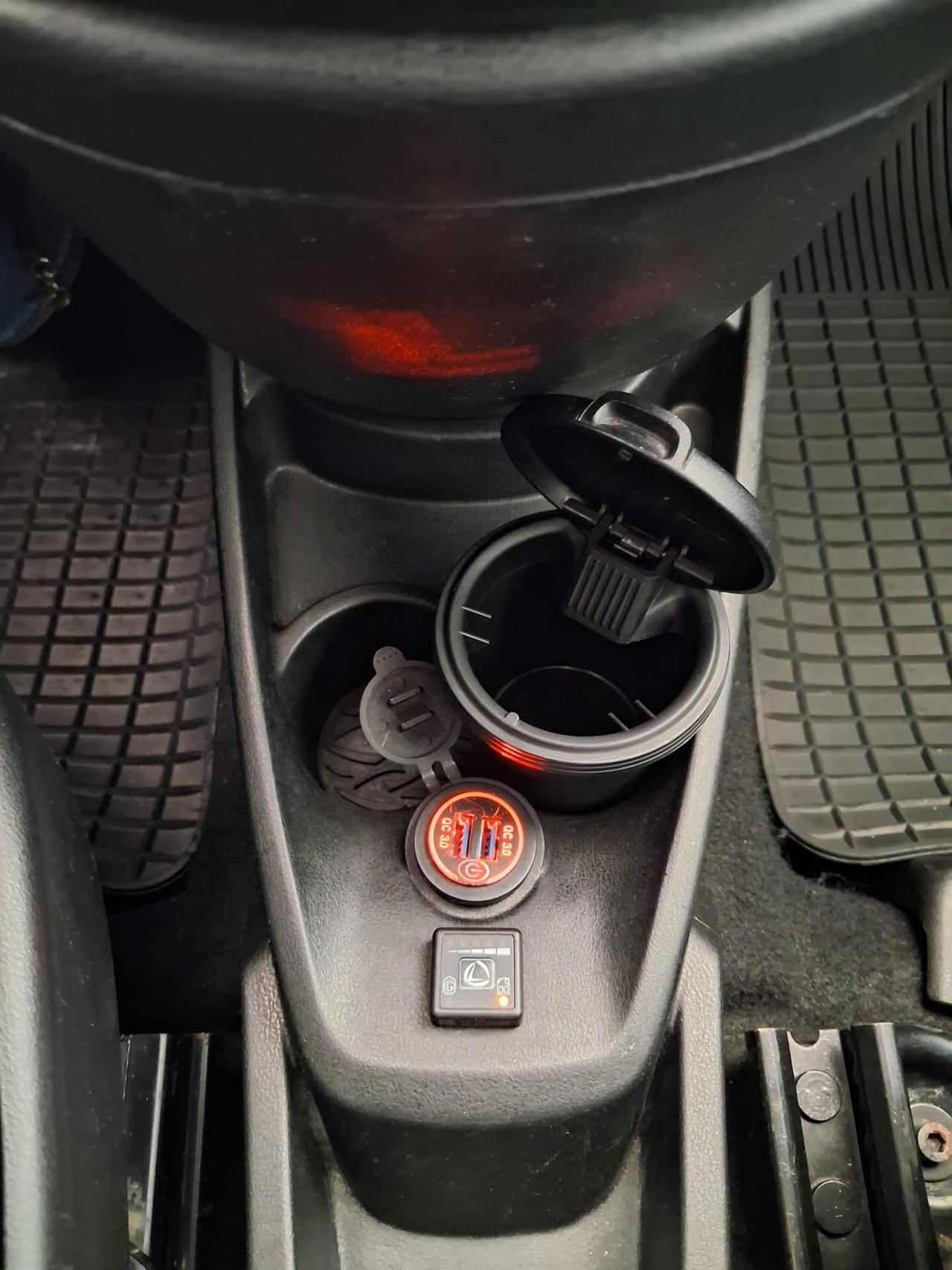 Lancia Ypsilon 1.2 69 CV 5 porte GPL Ecochic Platinum