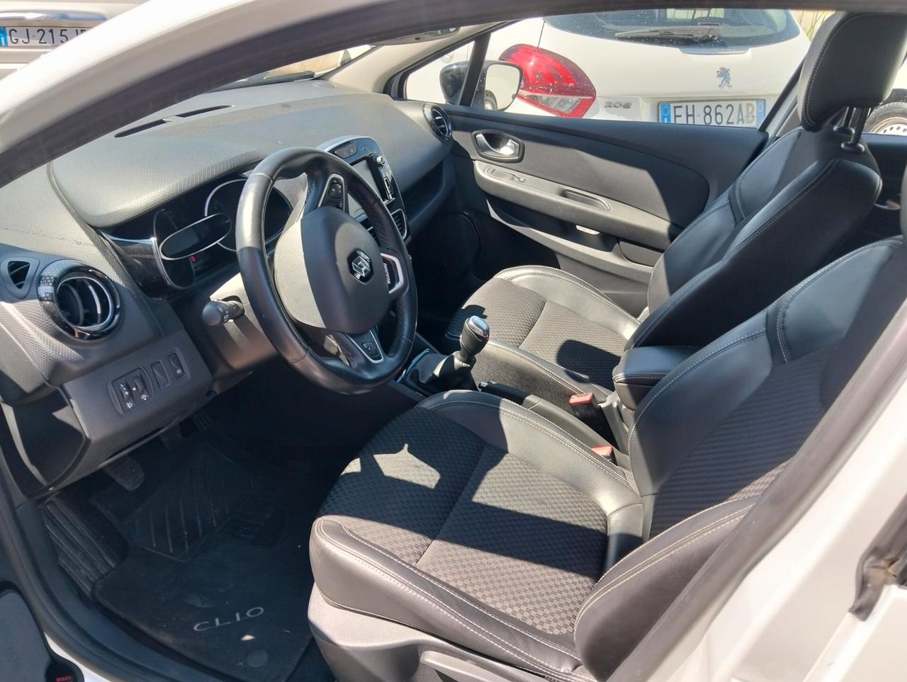 Renault Clio 1500 dci 75cv sportour moschino