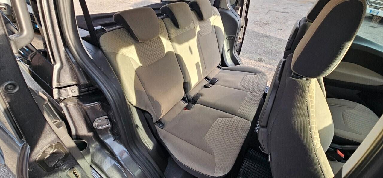 Ford Tourneo Courier 1.5 TDCI 75 CV Plus