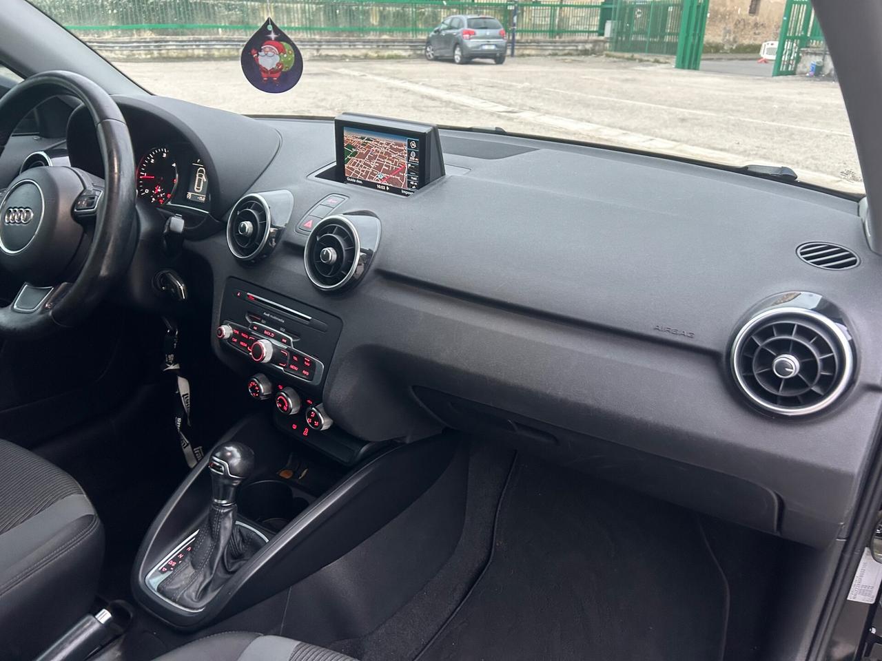 Audi A1 1.4 TDI ultra S tronic line