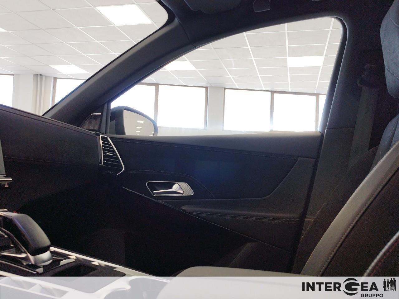 DS DS7 1.6 e-tense phev Performance Line 225cv auto