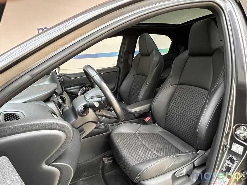 Toyota Yaris 1.5h Lounge