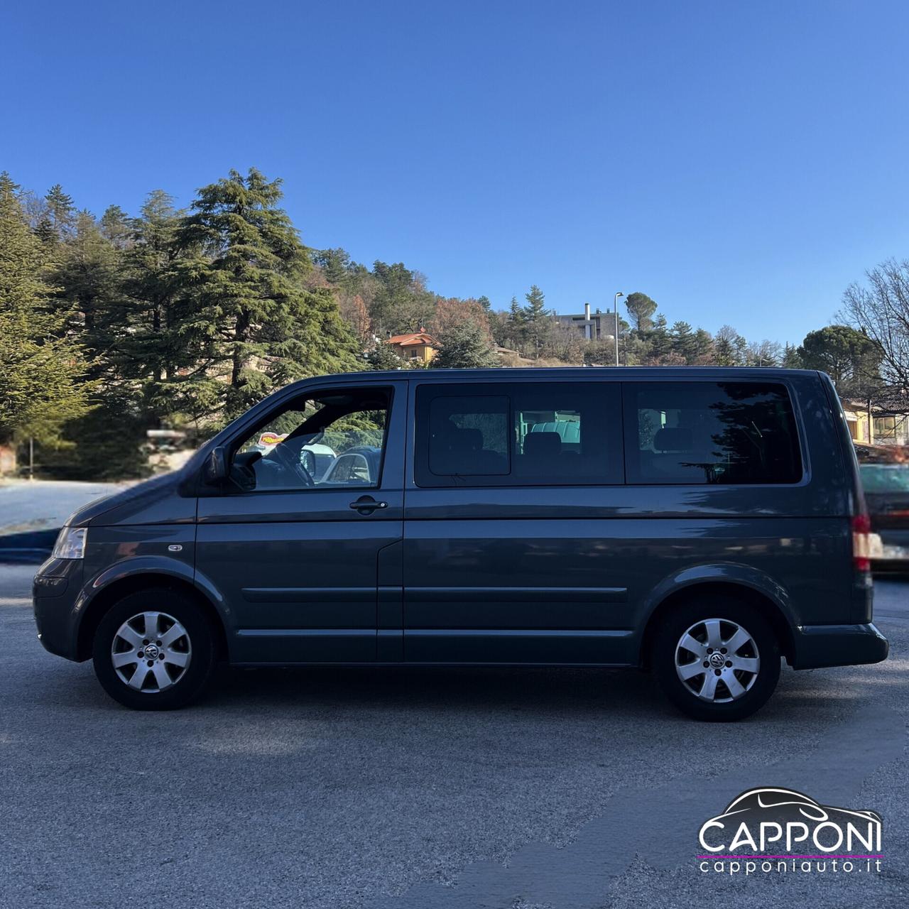 Volkswagen Multivan 2.5 TDI 7 POSTI - IDONEA TRASPORTO DISABILI