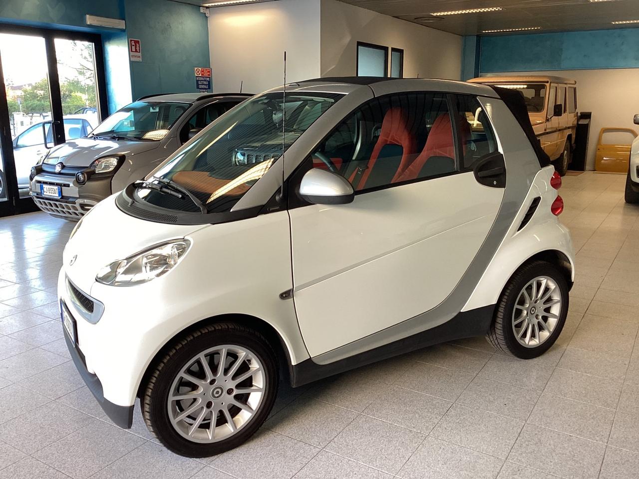 Smart ForTwo 1000 52 kW MHD cabrio passion