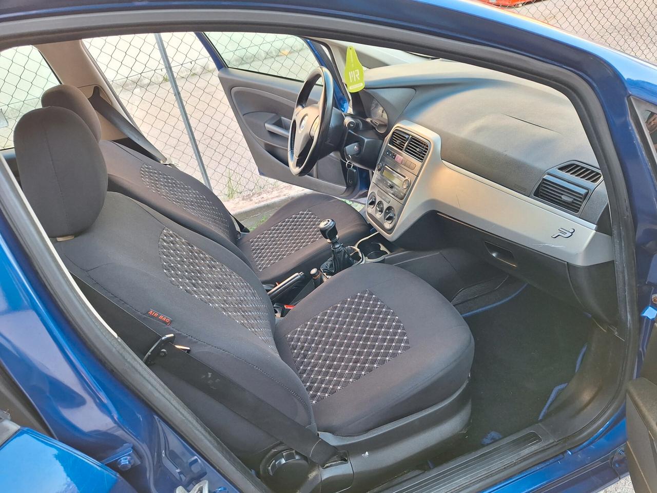 Fiat Grande Punto 1.3 MJT 90 CV 5 porte Emotion 6MARCE NEOPATENTATI UNICOPROPIETARIO