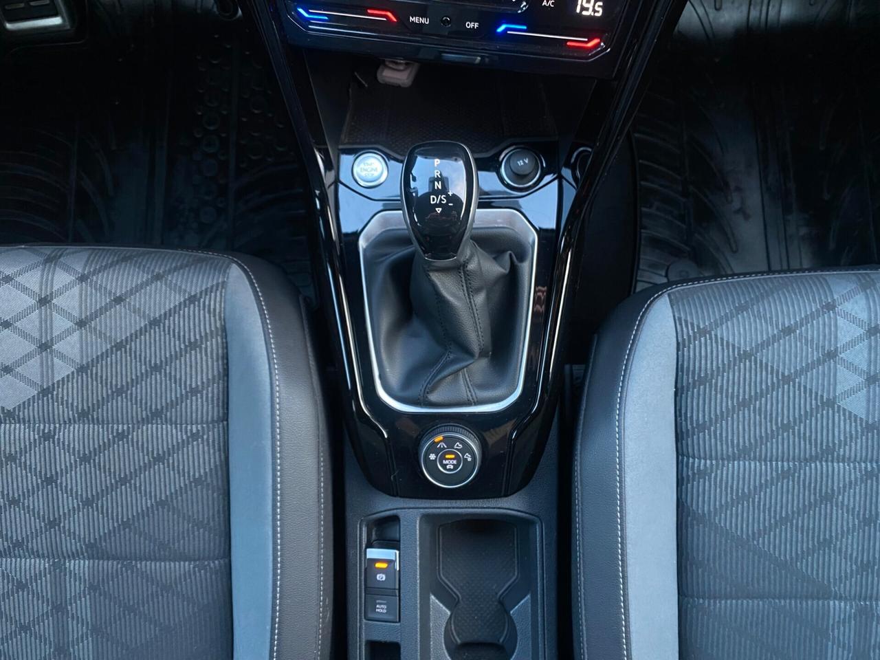 Volkswagen T-Roc 2.0 TDI 150 CV DSG 4MOTION R-Line