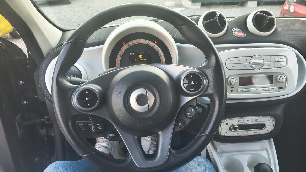 Smart ForFour 60 1.0 Black Passion
