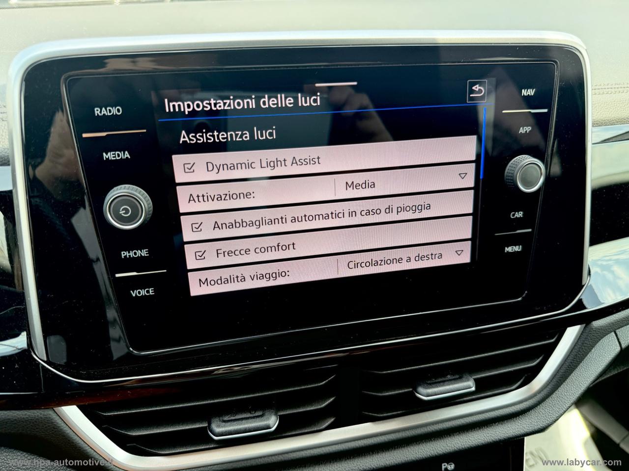 VOLKSWAGEN T-Roc 2.0TDI R-LINE Full Led Navi Pelle Iq-Light Matrix